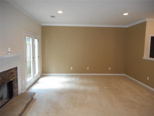 Sala de estar - 1022 Firethorne Pass