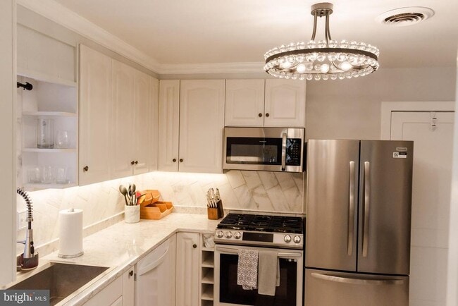 Photo - 1548 Weston Ln