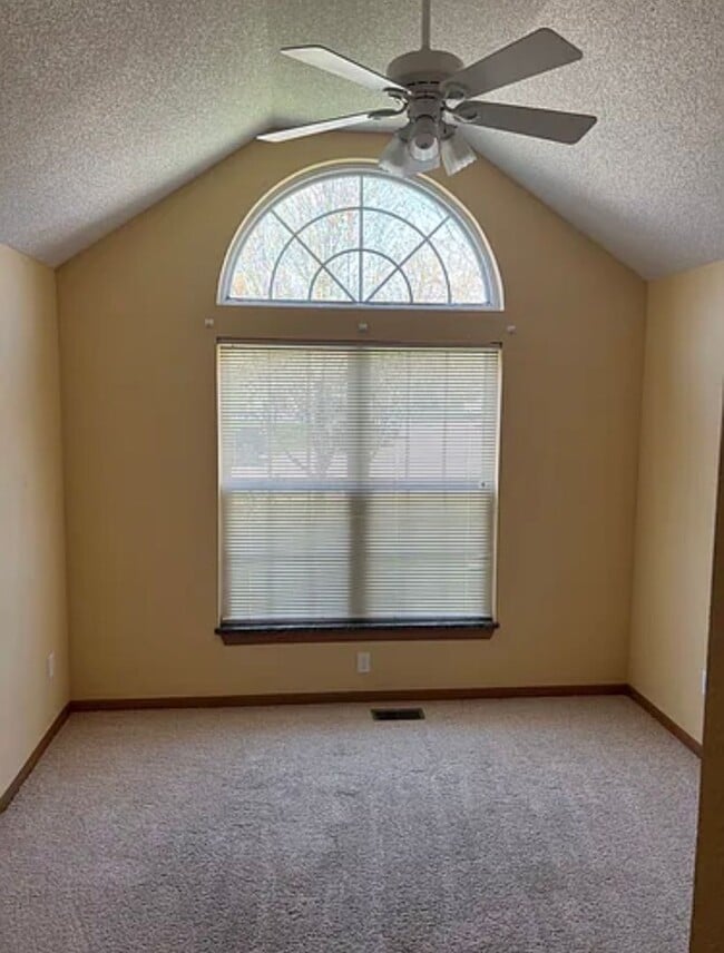 Photo - 1909-1911 POWHATAN Unidad 1911 POWHATAN COURT