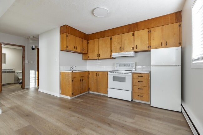 Building Photo - 2151 Hamilton St Unit 3