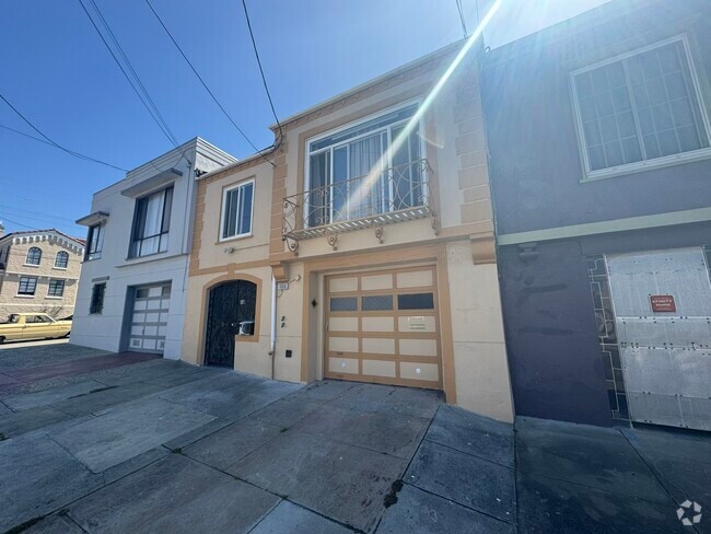 Building Photo - 1606 39th Ave Rental
