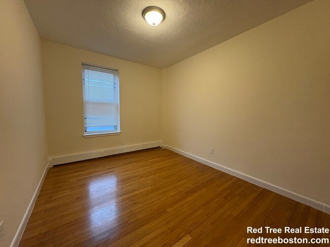 Photo - 172 N Beacon St Unit 3