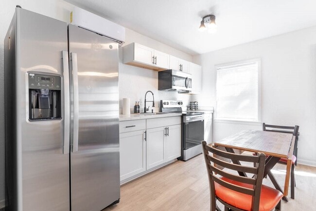 Photo - 1516 Avenue K
