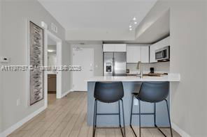 Photo - 321 NE 26th St