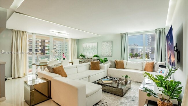Photo - 5750 Collins Ave Unidad 7A
