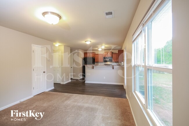 Photo - 513 Ellingsworth Ln