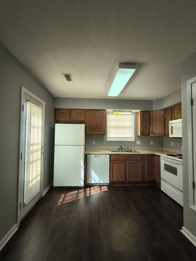Photo - Updated 2br/1.5ba condo in heart of North Knoxville