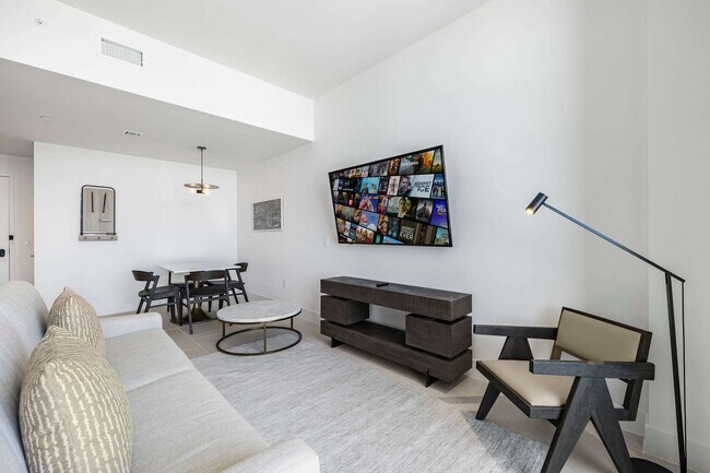 Photo - 159 NE 6th St Unidad FL51-ID1060838P