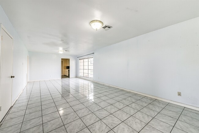 Photo - 4710 Wedgewood Dr