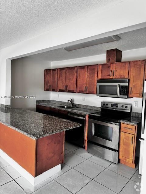 Building Photo - 4610 NW 79th Ave Unit 2B Rental