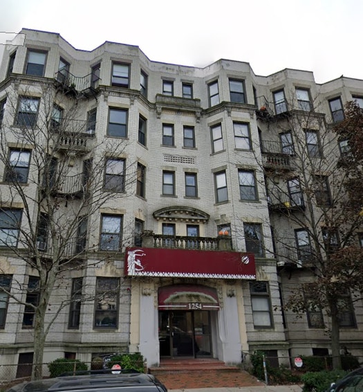 1254 Commonwealth Ave
