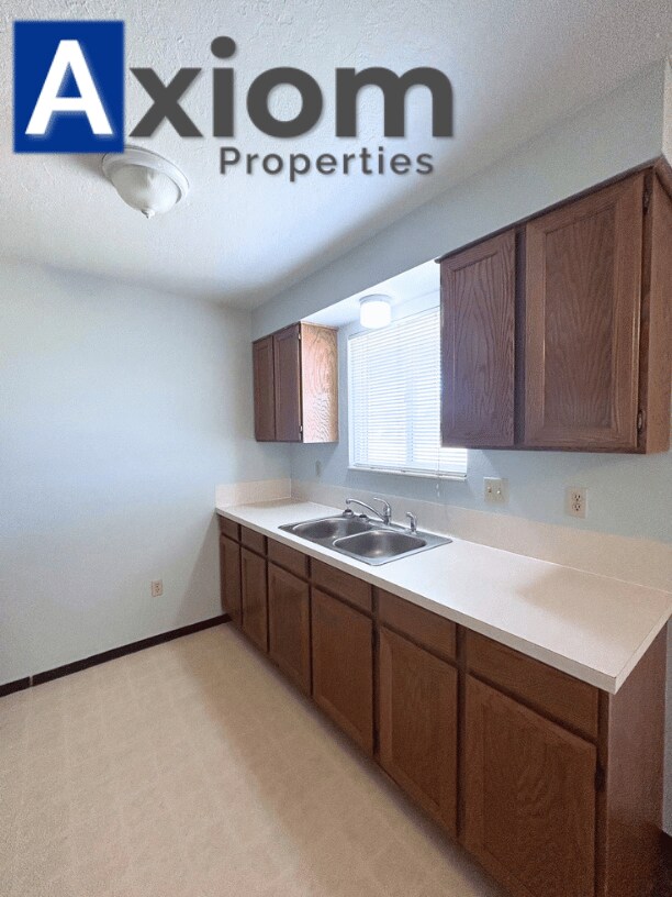 5105 Hawthorne-6