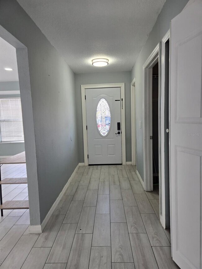 Photo - 410 Otter Creek Dr