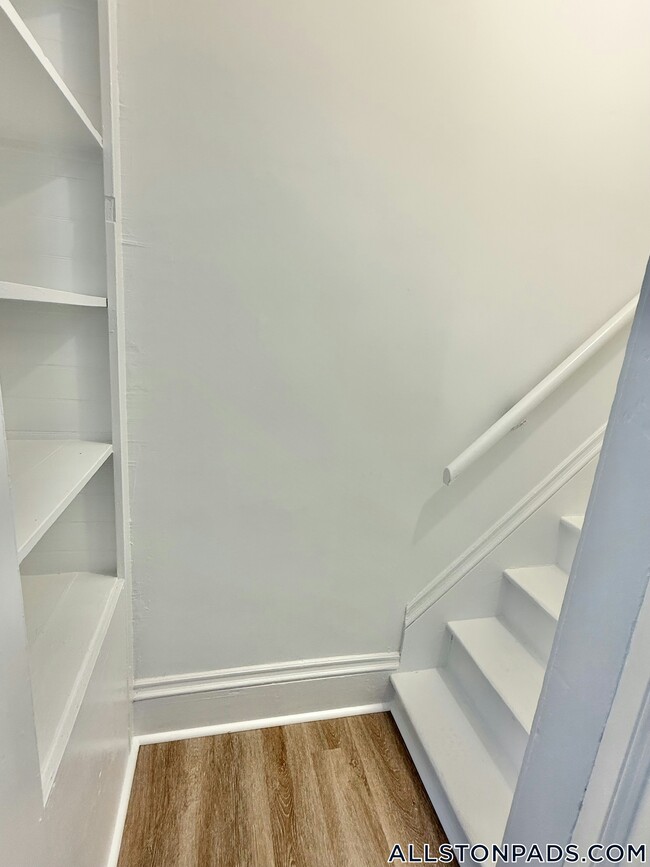 Photo - 8 Greylock Rd Unit Left