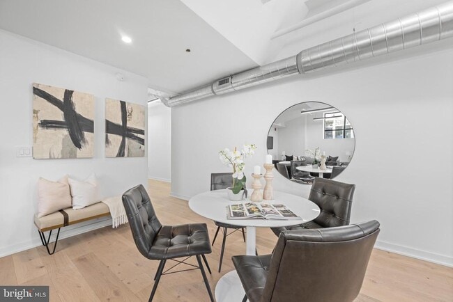 Photo - 36 N Narberth Ave Unidad 1C