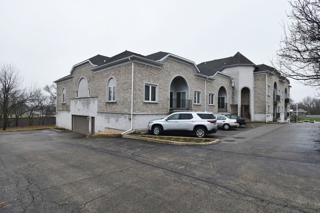 Building Photo - 1990 Larkin Ave Rental