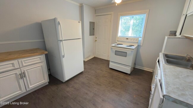 Photo - 109 Kenwood Ave