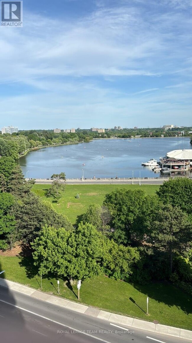 Photo - 805 Carling Ave Unité 905