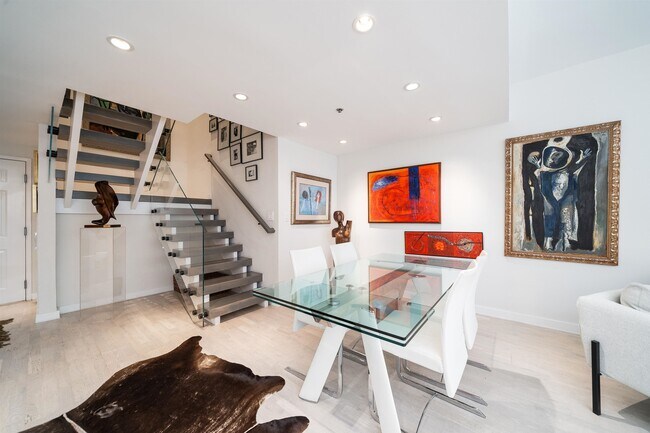 Photo - 2 Constitution Ct Unidad 103 Rental