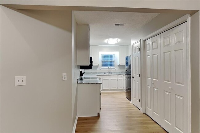 Photo - 3776 Westchase Dr