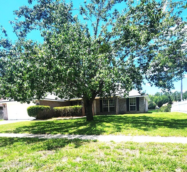 Photo - 1254 McGirts Creek Dr E