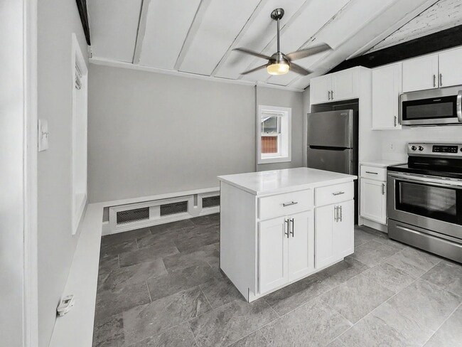 Photo - 130 E Chestnut Street