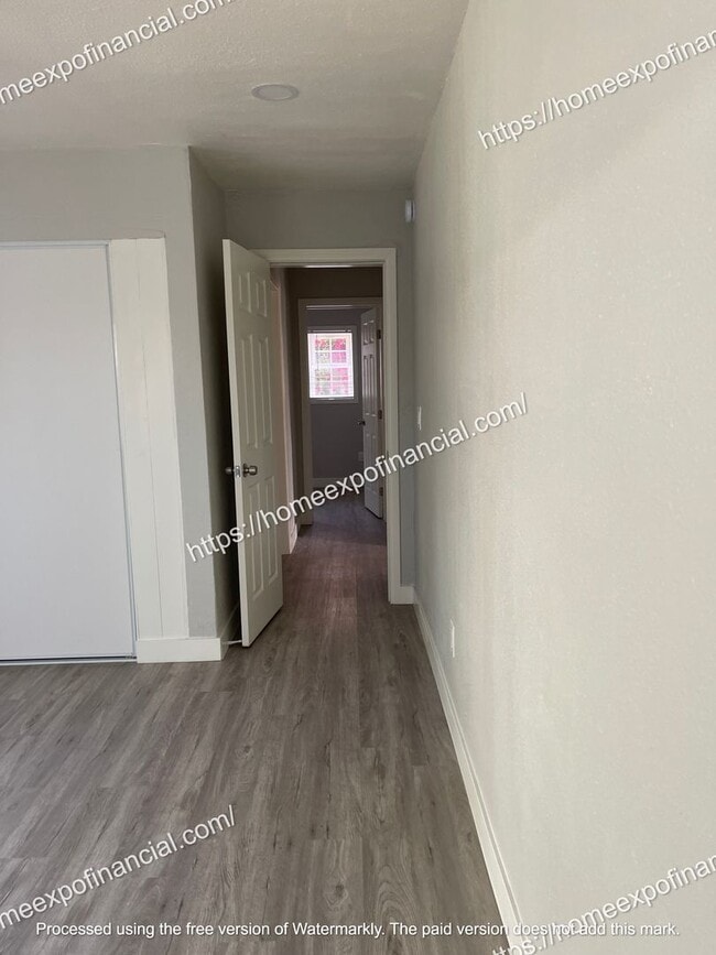 Photo - Nice Front House In The City Of San Bernar...