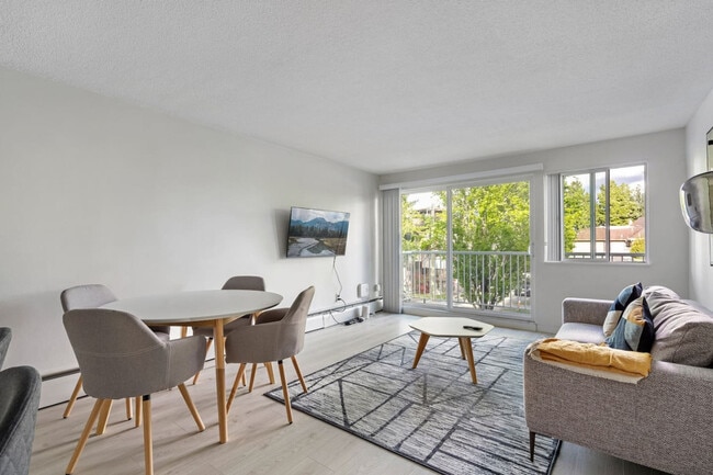 Building Photo - 55 E 12th Ave