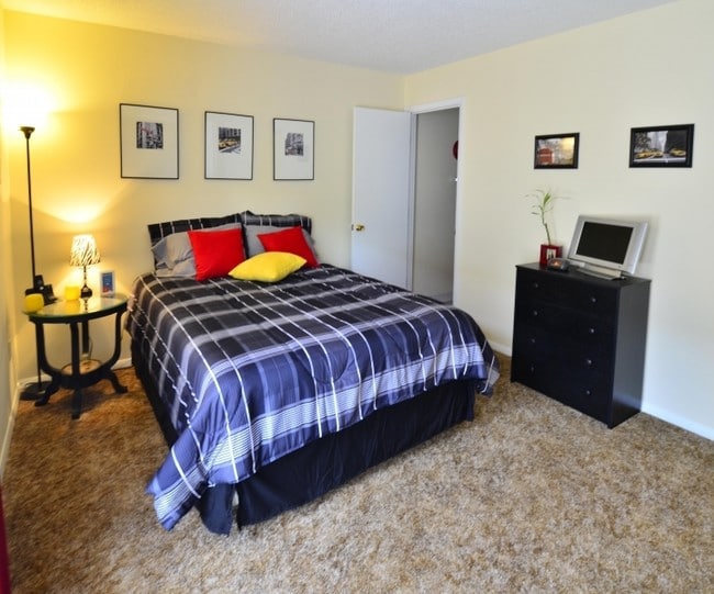 Bedroom - Evergreen Terrace