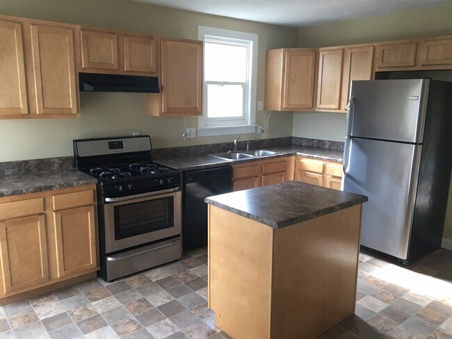 Photo - Amazing 3-Bedroom 1.5-Bath Home