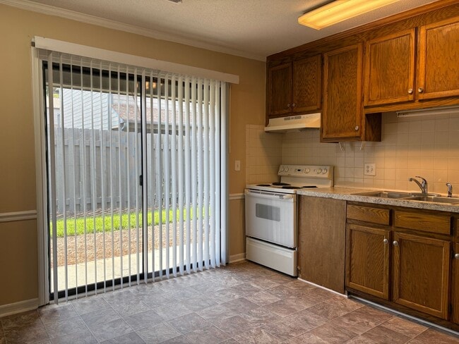 Photo - 2 Bedroom, 1.5 Bathroom Condo in Winston-S... Unit B