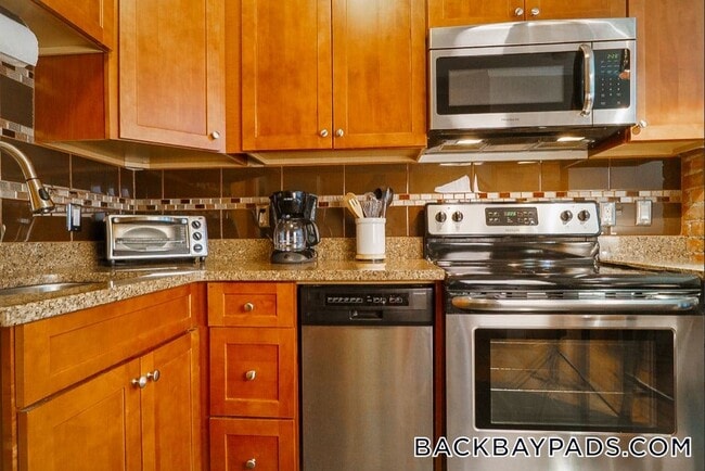 Photo - 17 Garrison St Unit 2