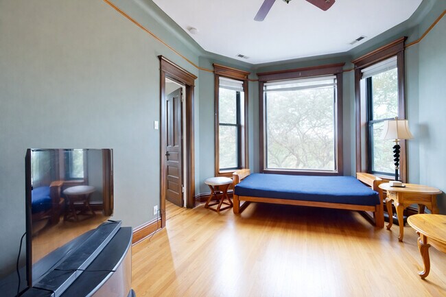 Photo - 1127 W Patterson Ave Unit 2