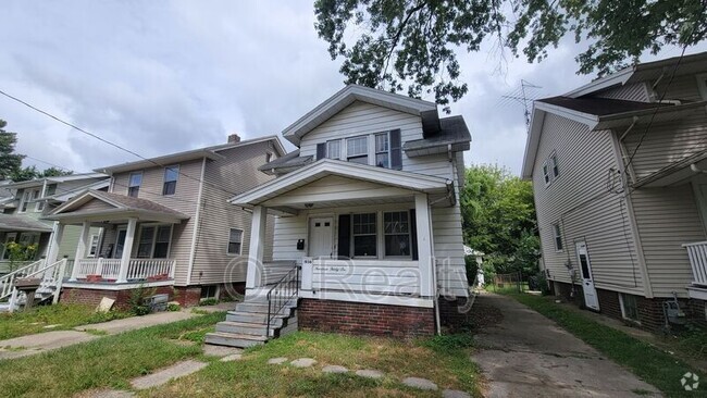 Building Photo - 1936 Mansfield Rd Rental