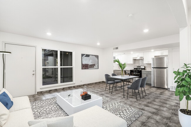Dellview Crossing Apartments