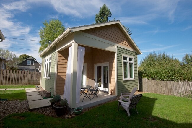 Photo - 4239 NE Skidmore St. Unit B