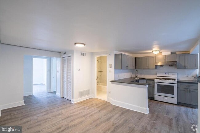 Building Photo - 1726 Pine St Unit 4 Rental