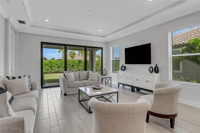 Photo - 15561 Vittorio St