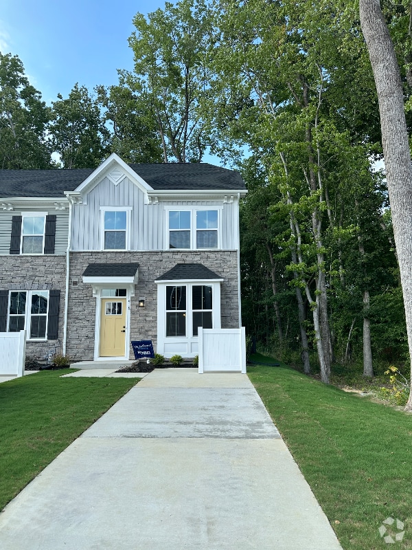 Building Photo - 418 bigwood Dr Rental