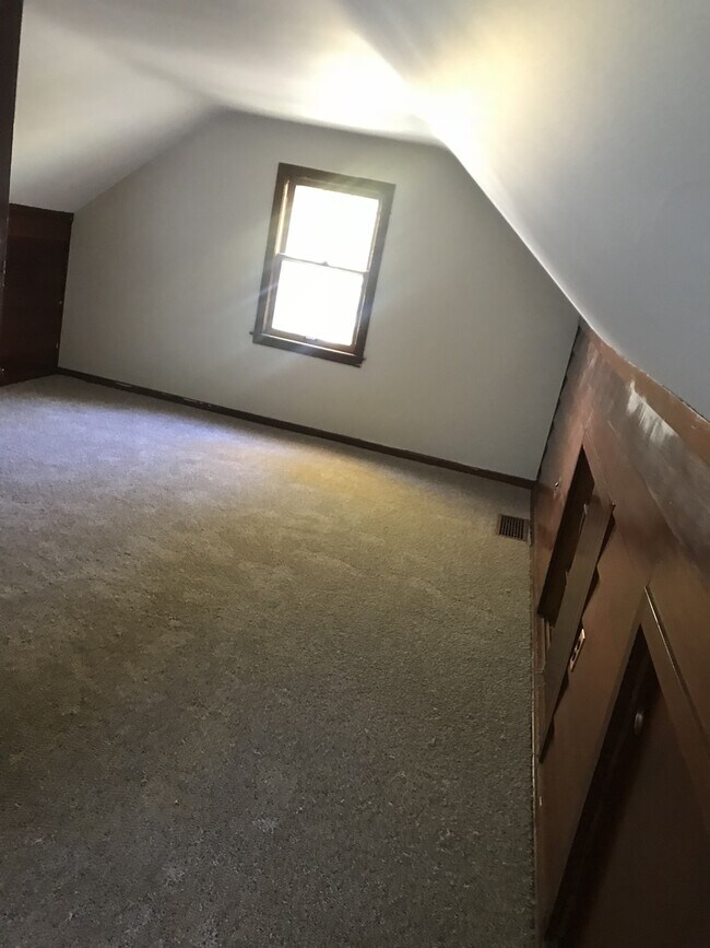 Photo - 3743 N Newton Ave