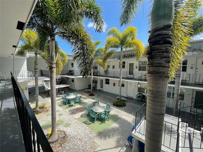 Photo - 1300 N 17th Ave Condo