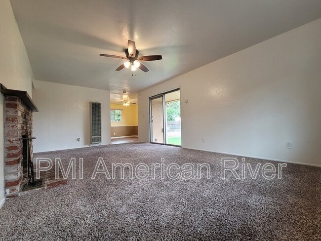 Photo - 625 Elizabeth St