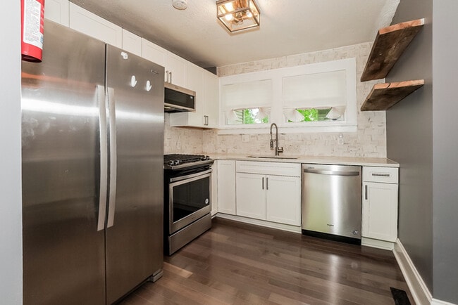Photo - 121 Westmoreland Terrace