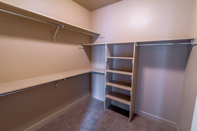 Photo - Italian Villages | 3-Bedroom Naples