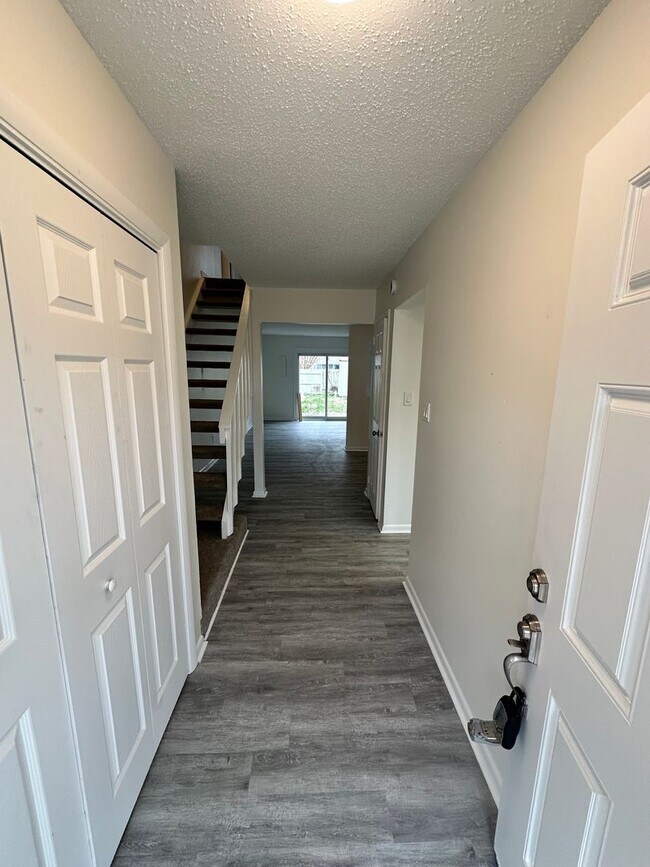 Photo - 3775 Chimney Creek Dr