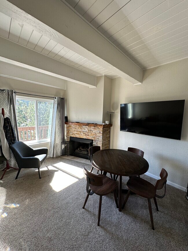 317 Quaking Aspen Ln Unit 6