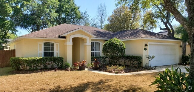 Building Photo - 284 W Silverthorn Ln Rental
