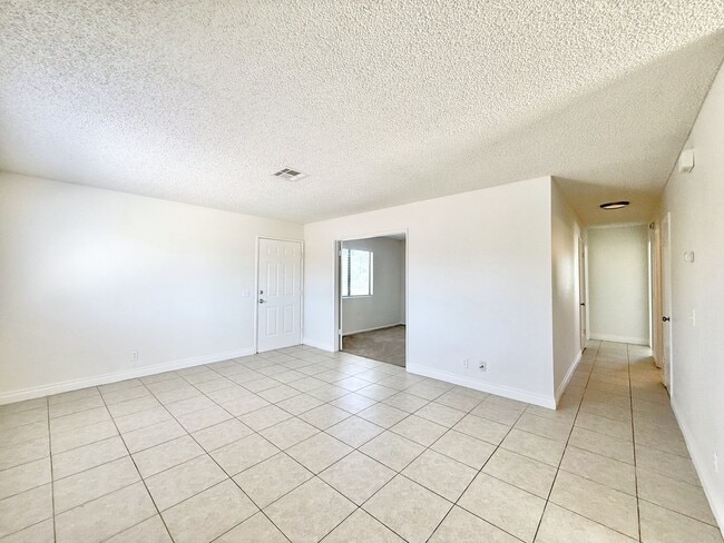 Photo - AVAILABLE NOW!! 3 Bedroom 2 Bathroom Upper Level Unit in Cathedral City! Unit 04