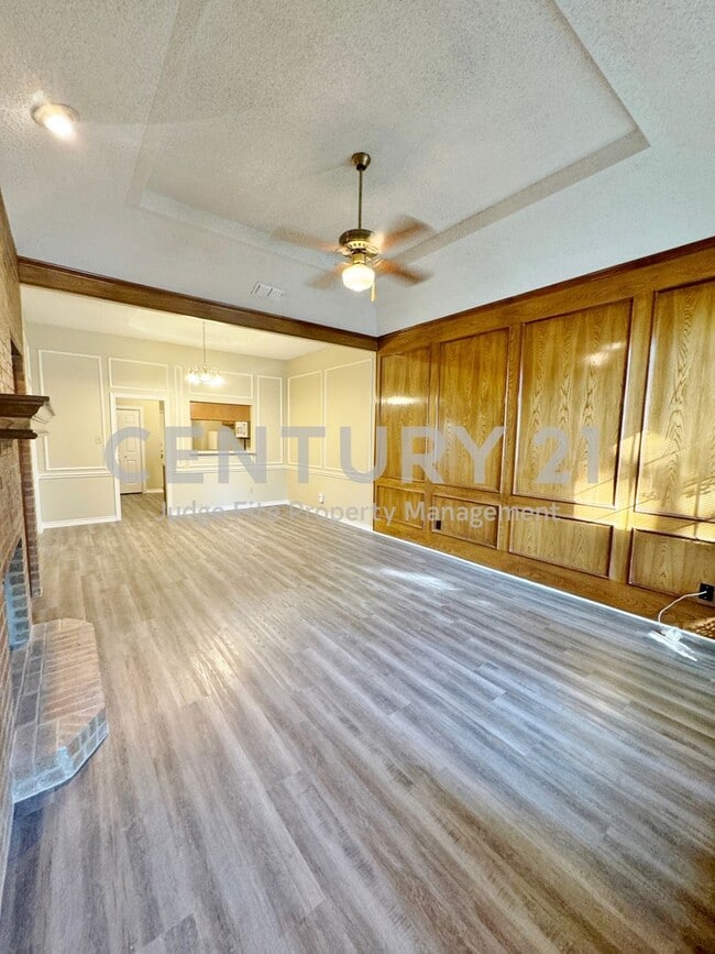 Photo - Stunning 3/2/2 Duplex in DeSoto For Rent!