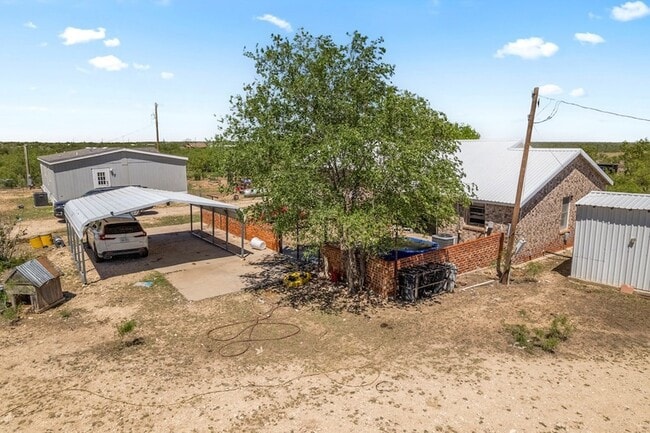 Photo - 300 Reed Rd